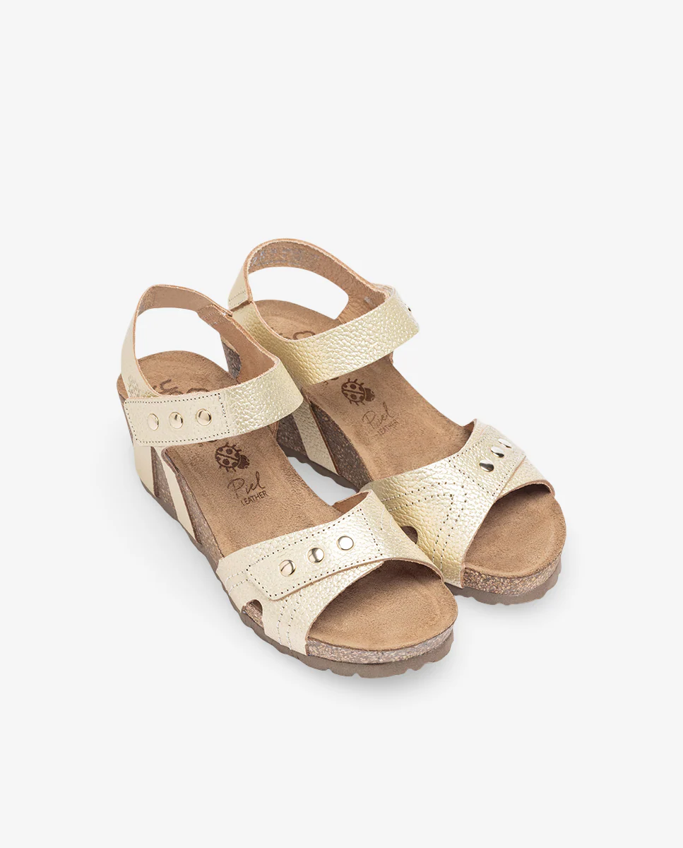 Sandalia cuña Cadiz 303 dorado - Image 6
