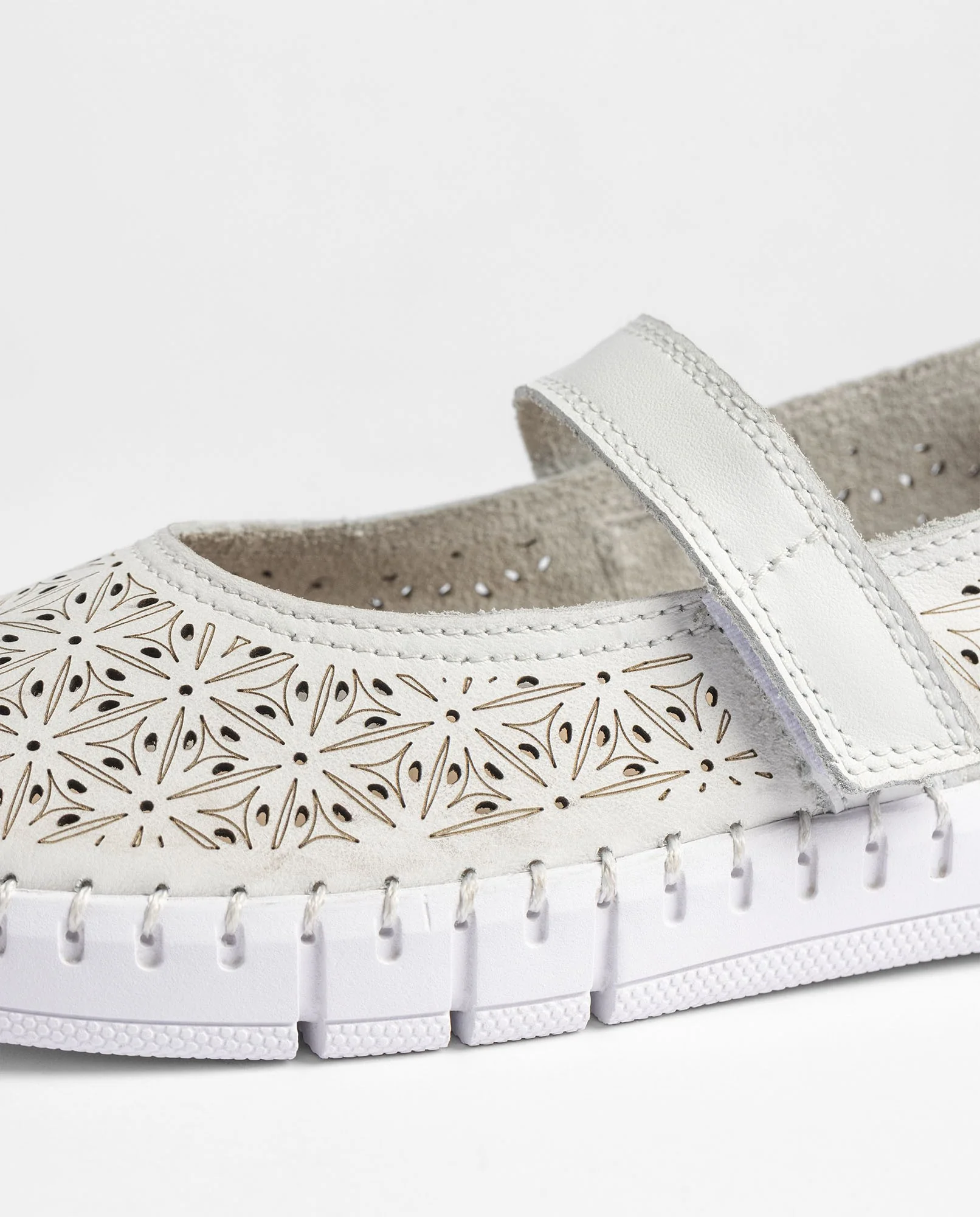 Sneaker FLOW-106 blanco - Image 4