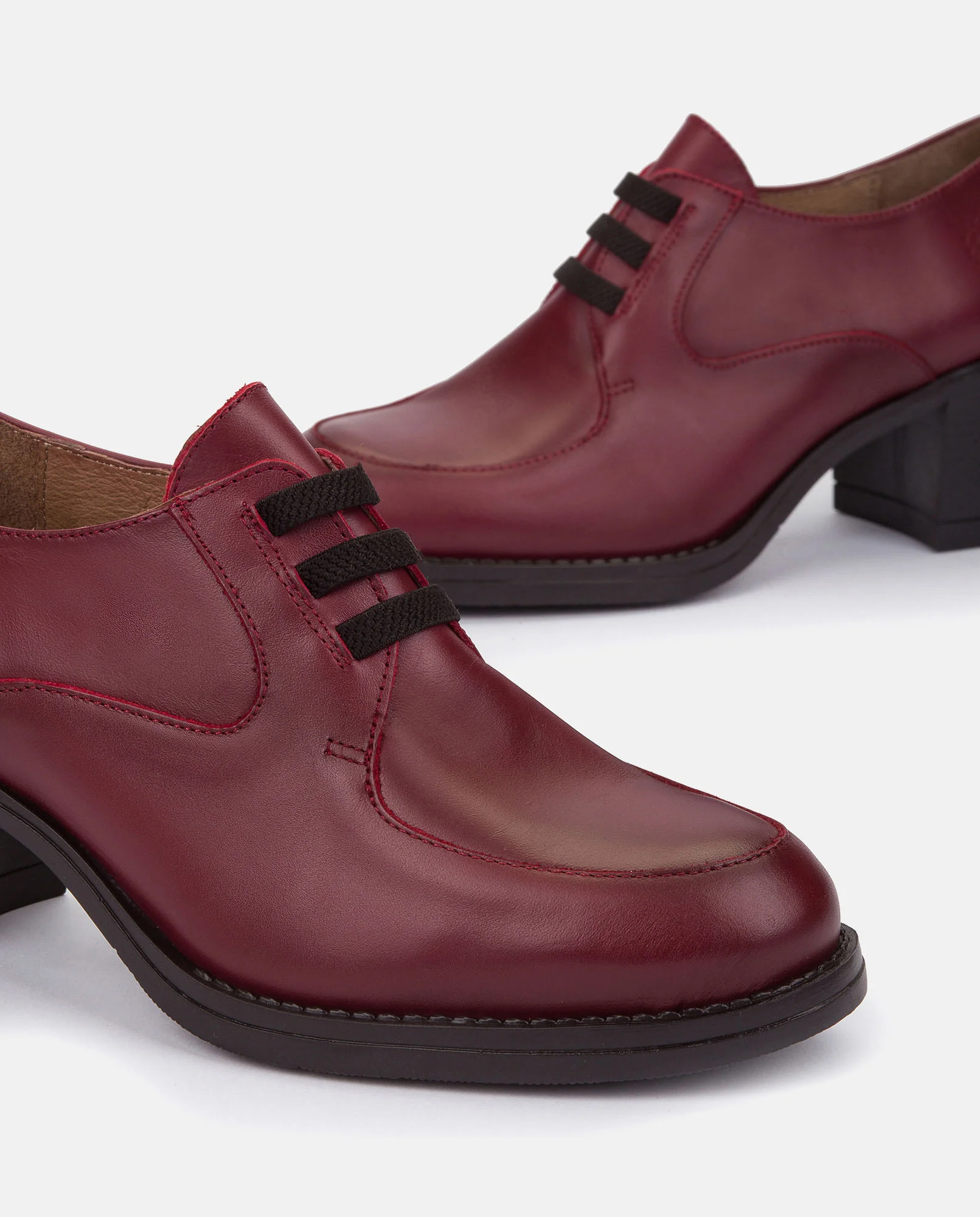 Zapato de tacón LILLE-008 BURDEOS - Image 3