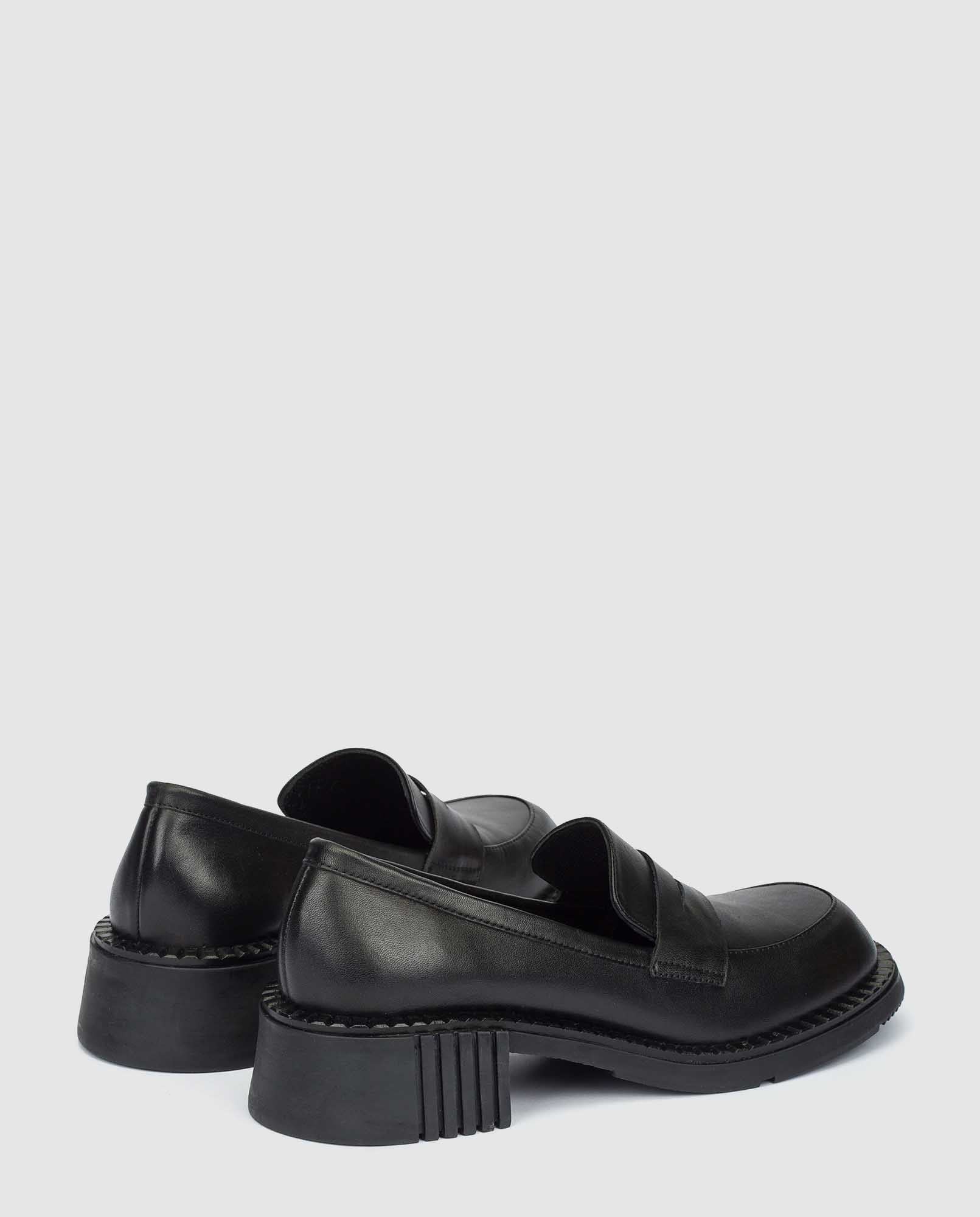 Zapato de tacón Yumara 001 negro - Image 4