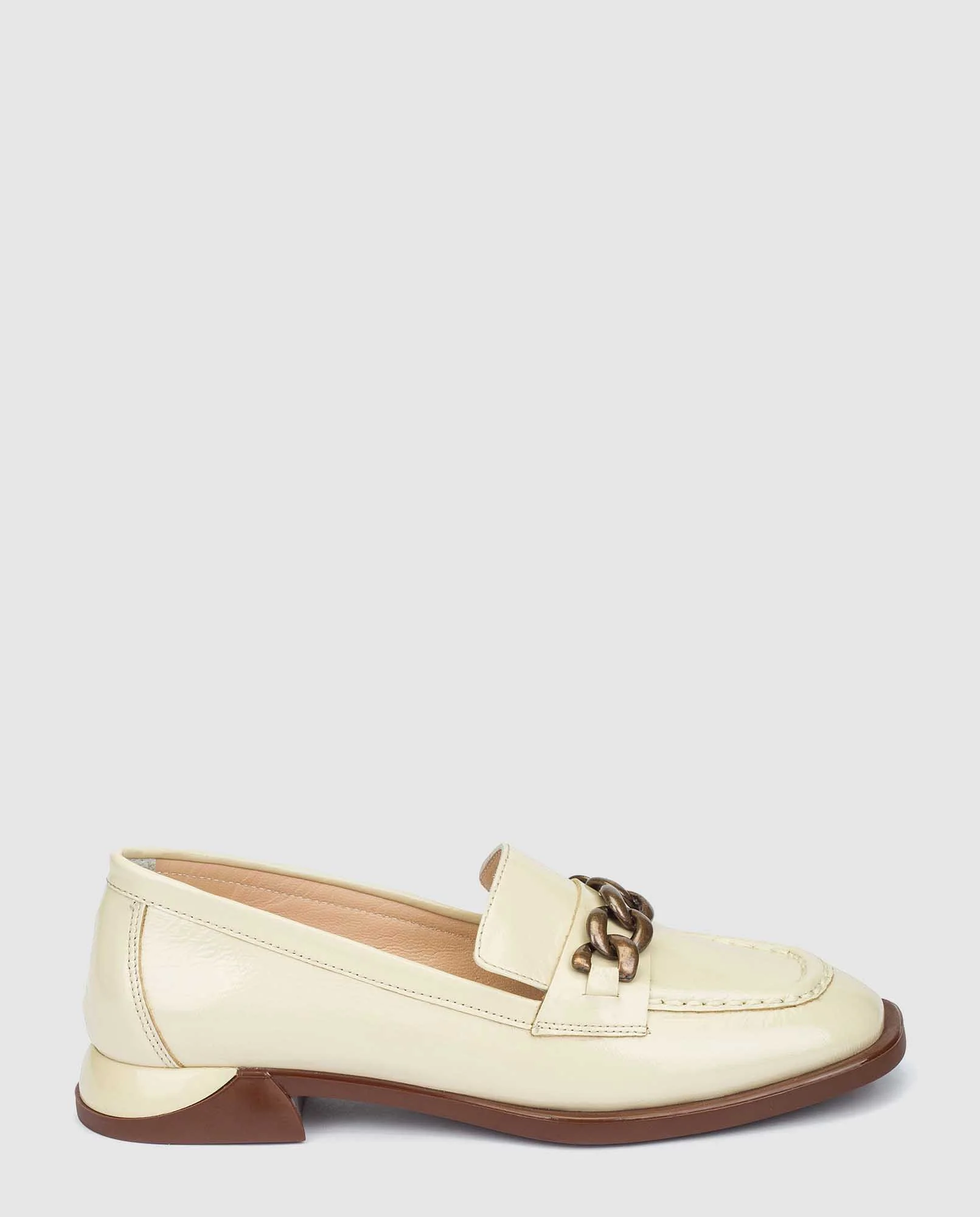 Zapato plano Amira 001 beige
